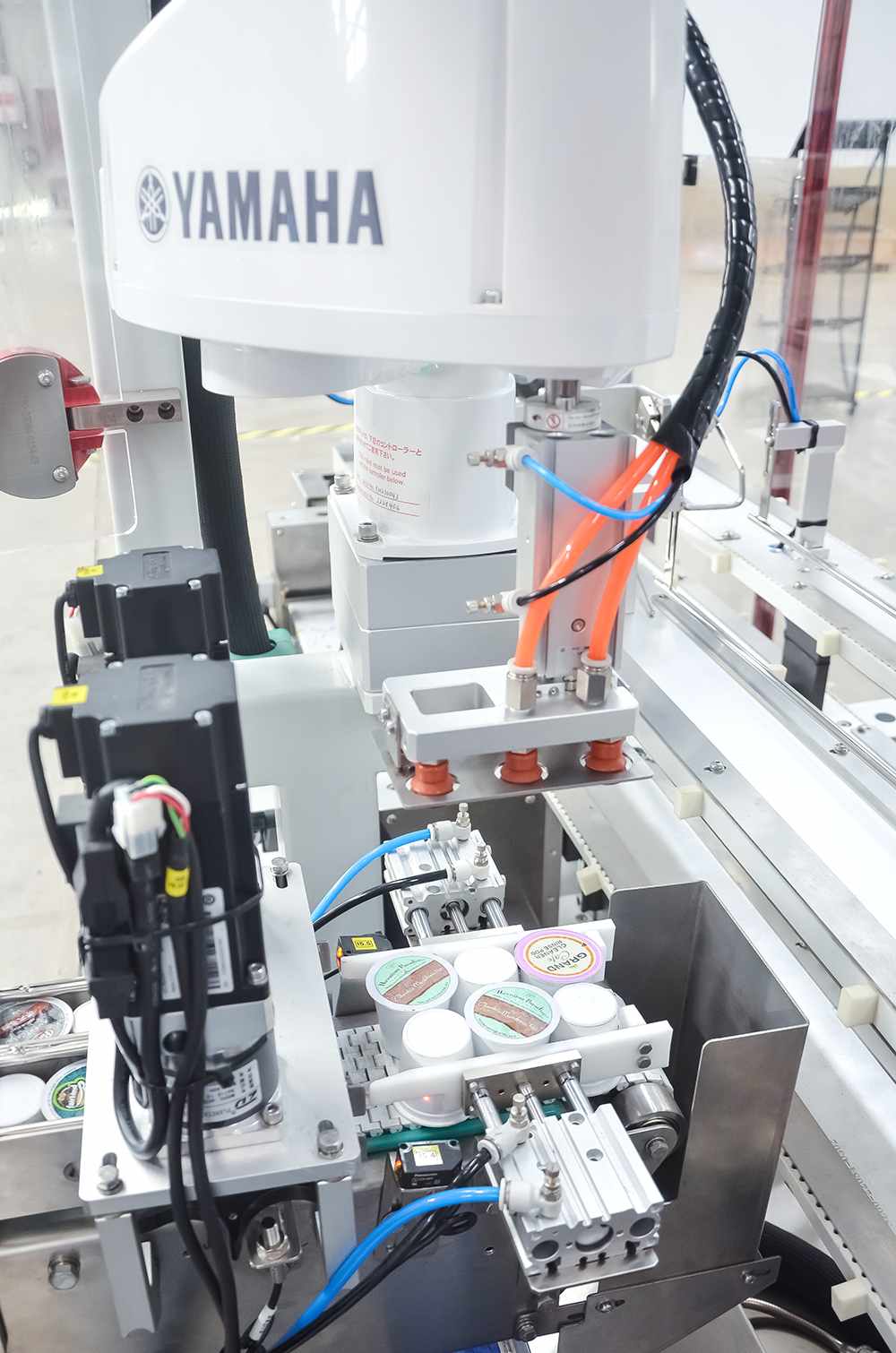 6.-Mecanismo-Robot-para-recoger-y-colocar-las-capsulas-de-cafe-kcup