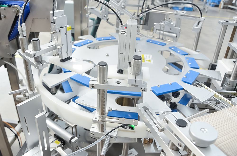 4.-Caja-de-carton-de-alimentaci&oacute;n-autom&aacute;tica