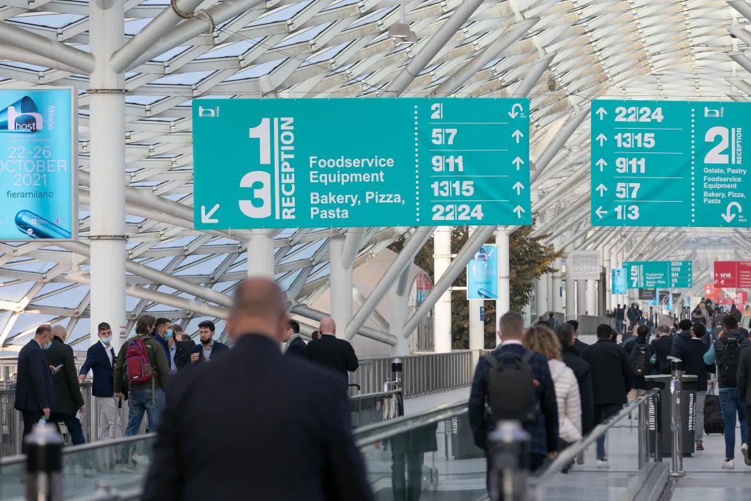 anfitri&oacute;n milano