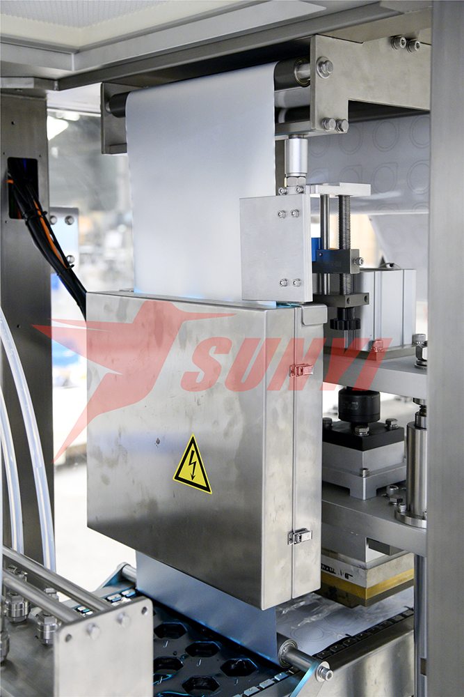 6.Esterilizaci&oacute;n-con-l&aacute;mpara-UV-para-la-pel&iacute;cula-de-sellado